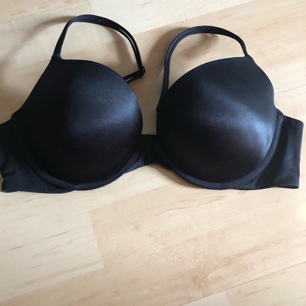 Victoria’s Secret Very Sexy Push-up bra